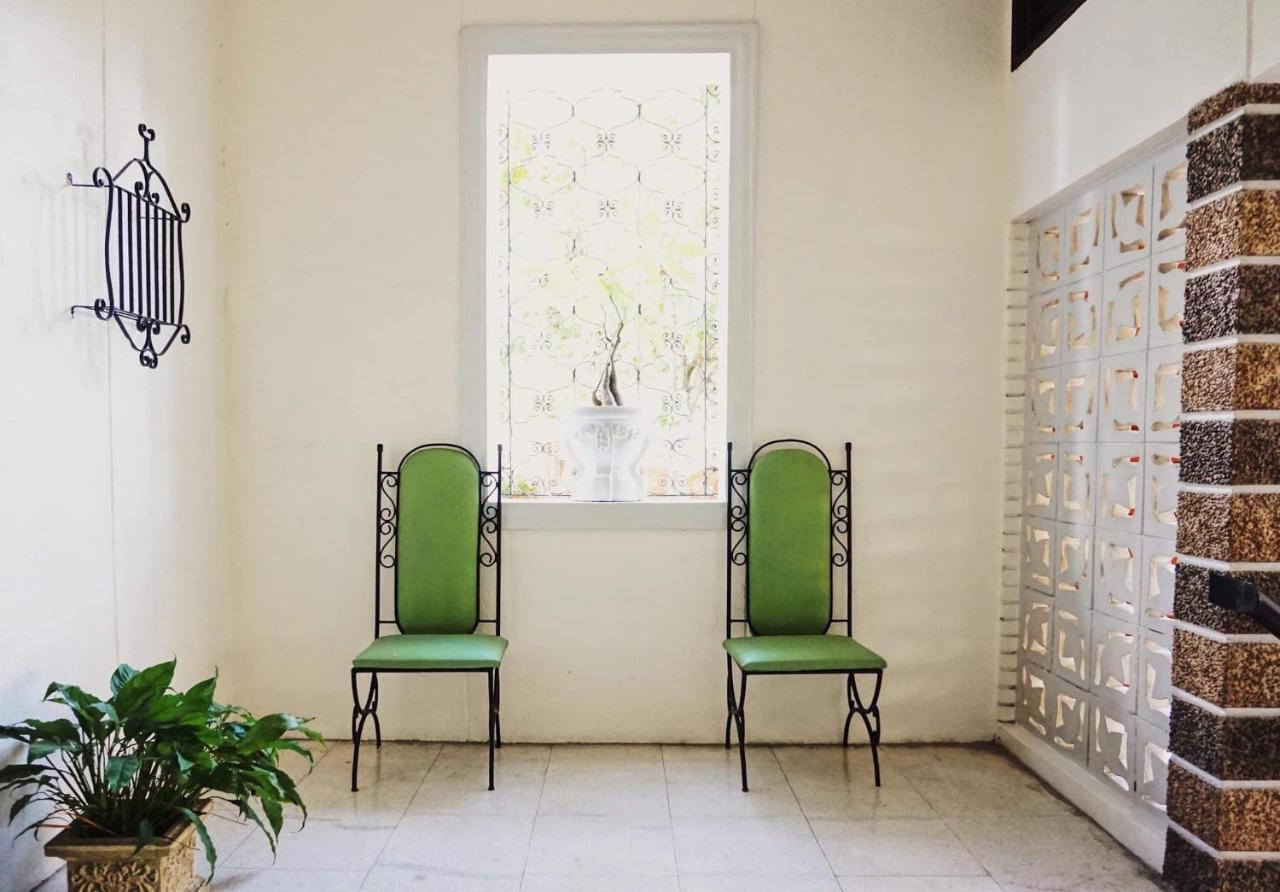 Casa Don Julian Guesthouse Bais ภายนอก รูปภาพ