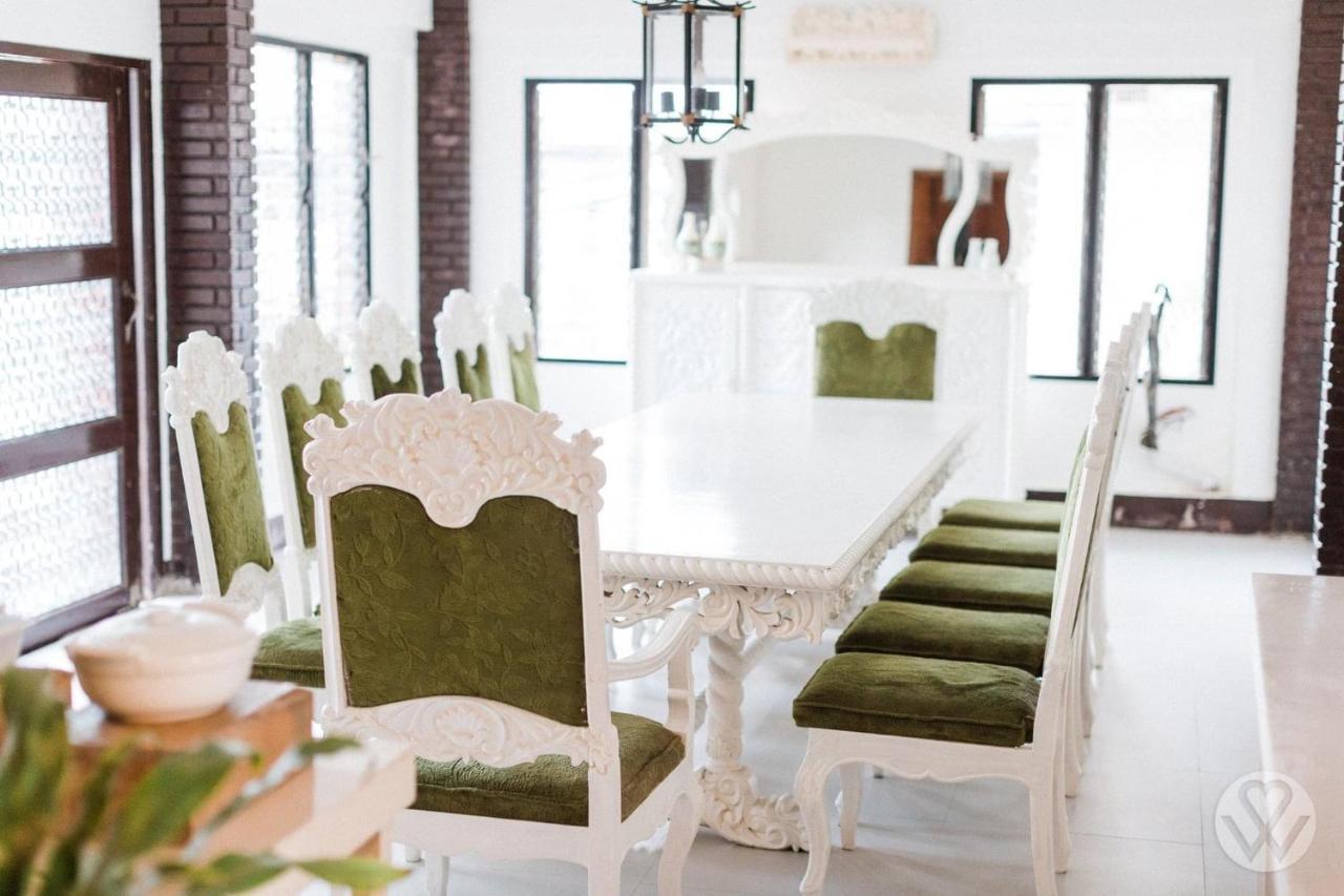 Casa Don Julian Guesthouse Bais ภายนอก รูปภาพ