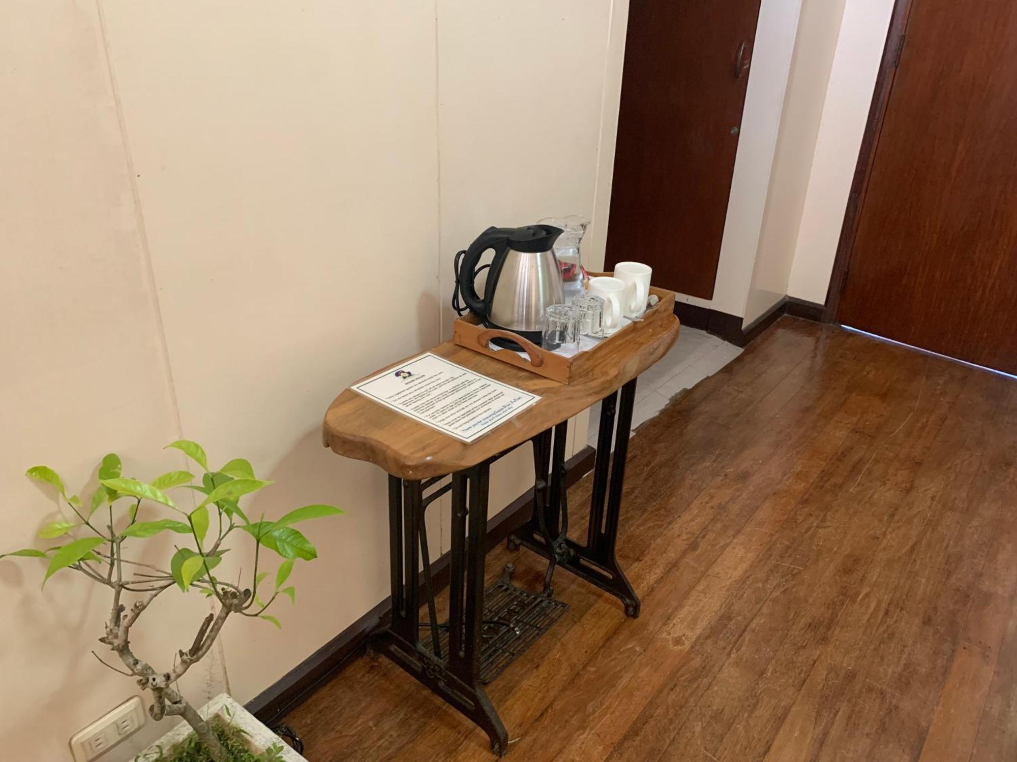 Casa Don Julian Guesthouse Bais ภายนอก รูปภาพ