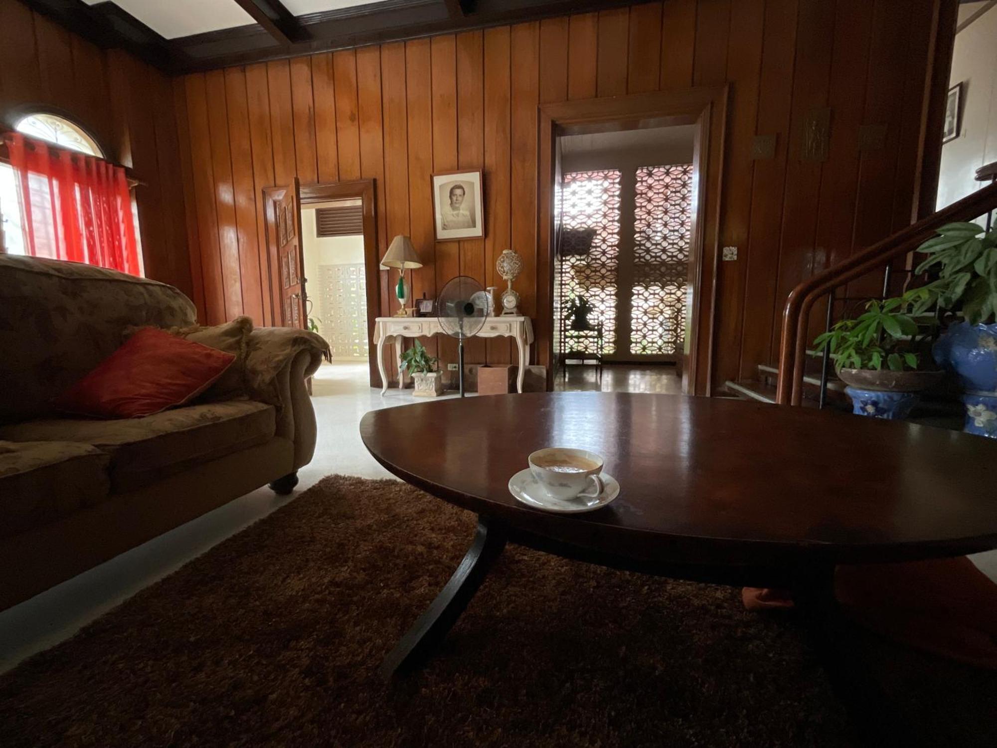Casa Don Julian Guesthouse Bais ภายนอก รูปภาพ