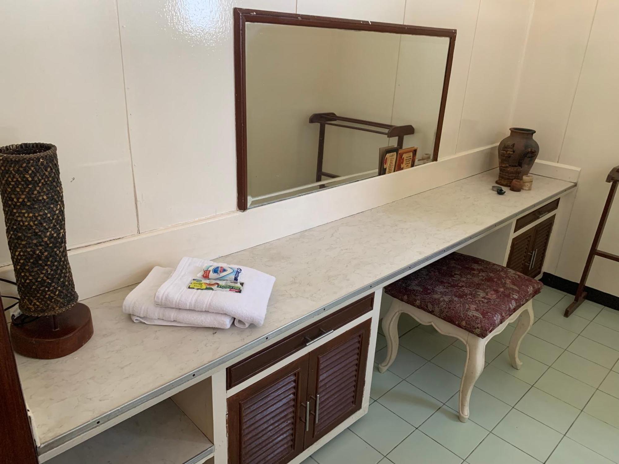 Casa Don Julian Guesthouse Bais ภายนอก รูปภาพ